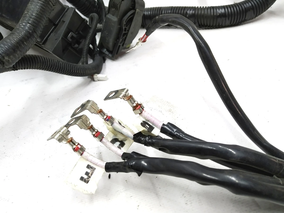 2 Электропроводка передняя левая подкапотная Tesla model S 1009096-01-H