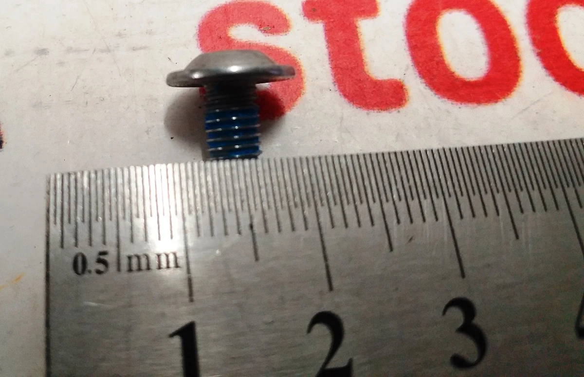 2 Болт TRX M5-0.80x8[8.8]ZnAl BN20367 Tesla model X 1009129-00-A