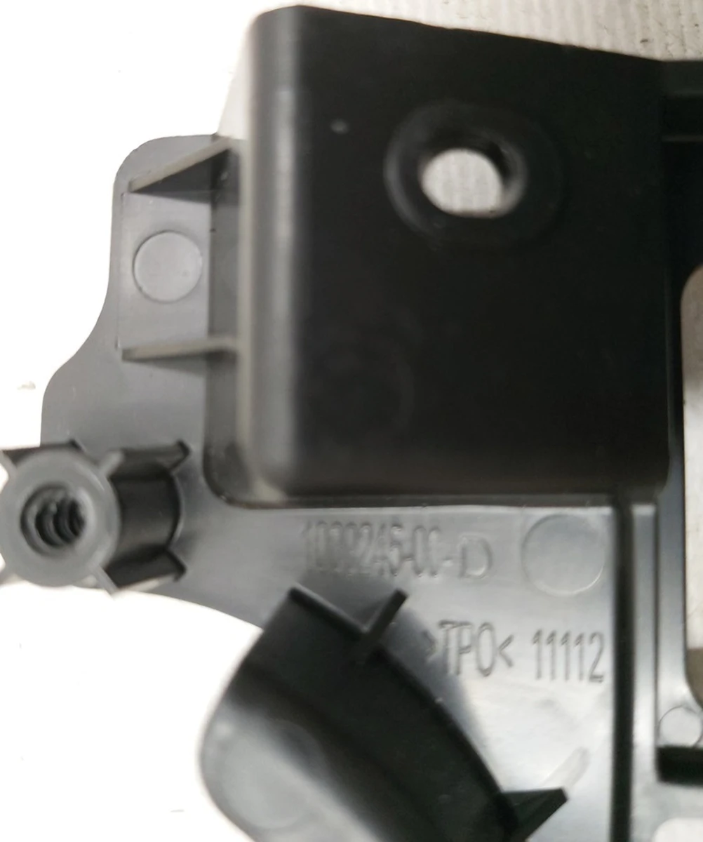 28 Кронштейн USB-порту Tesla model S, model S REST 1009245-00-D