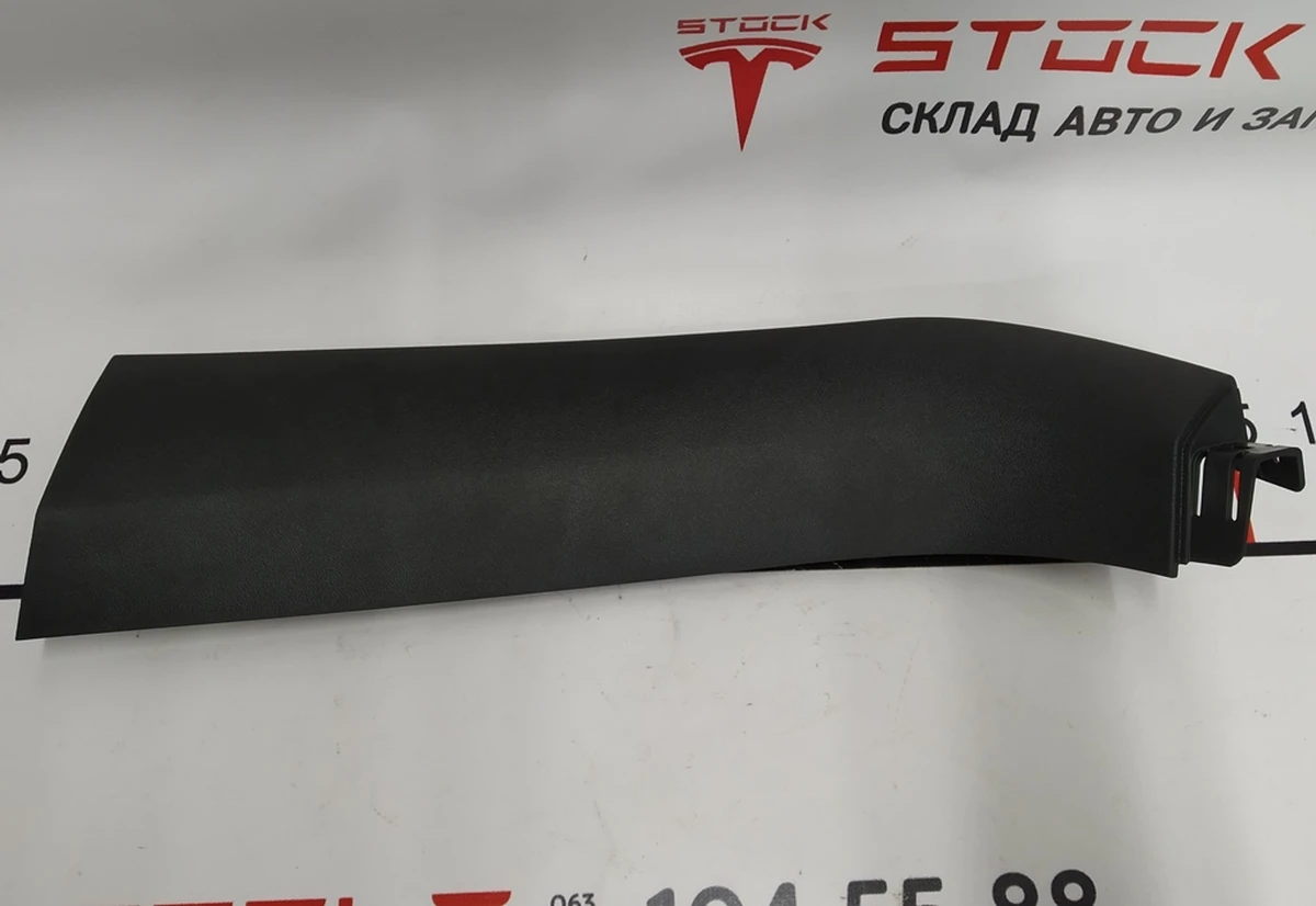 13 Trunk lid trim right Tesla model S, model S REST 1009235-00-I