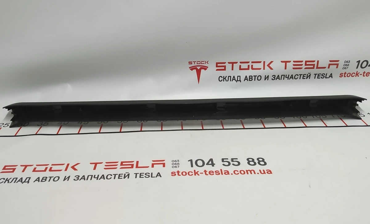 3 Upper trunk lid trim Tesla model S, model S REST 1009236-00-H