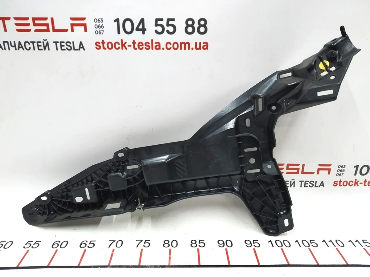 10 Кронштейн внутрішній правий стійки C Tesla S, model S REST 1009273-00-F