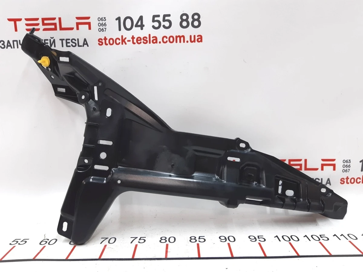 10 Bracket inner right pillar C Tesla model S, model S REST 1009273-00-F