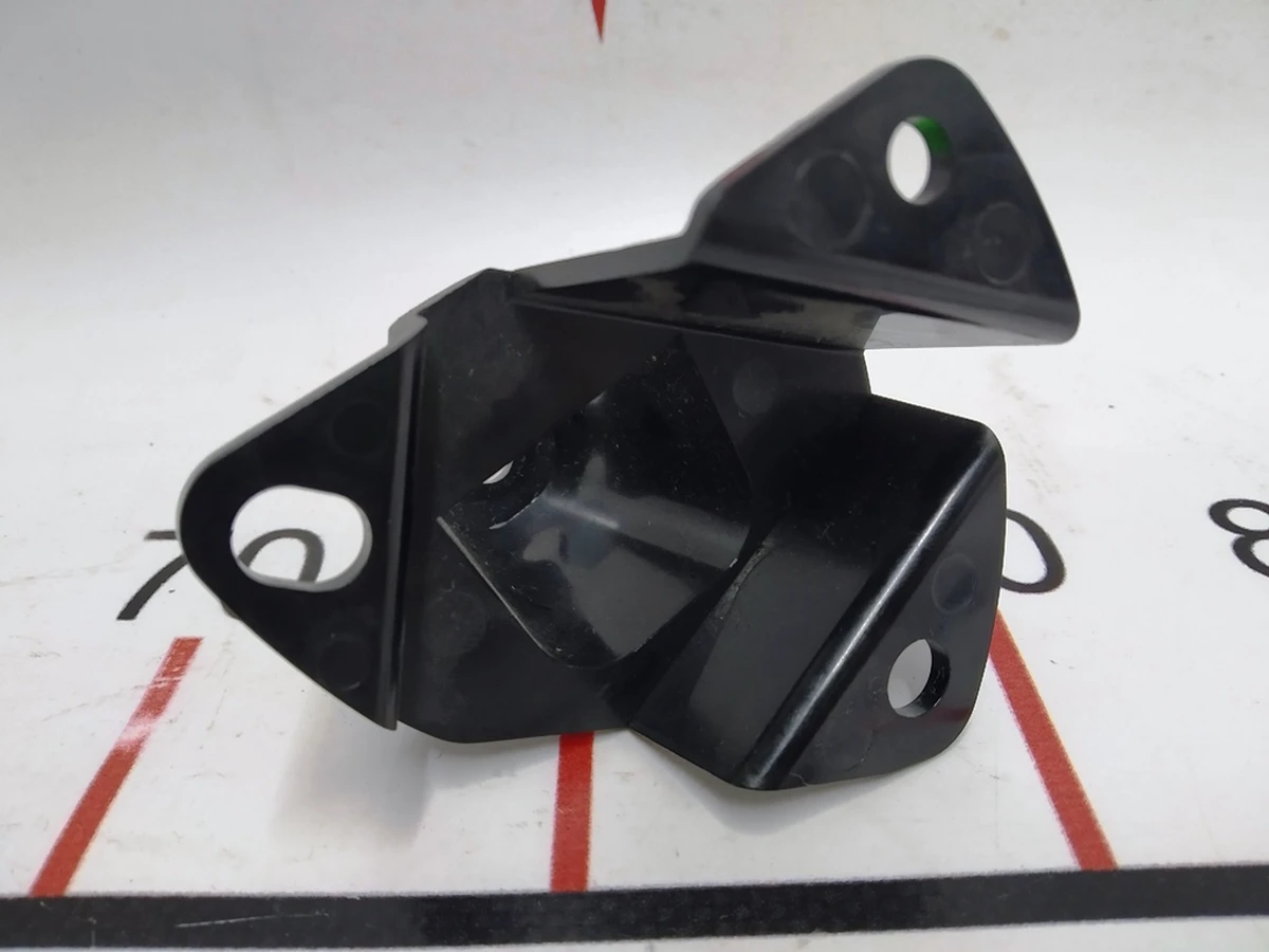 2 Кронштейн карти дверей задньої правої пластиковий Tesla model S, model S REST