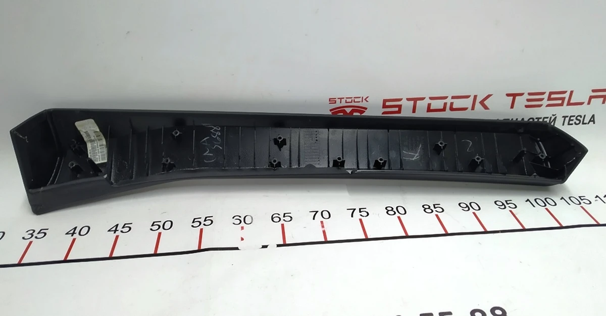 30 lining inside top. rear left door cards (GRAIN MAMMOTH PUR, structured leather) Tesla model S, model S REST 1009434-01-E