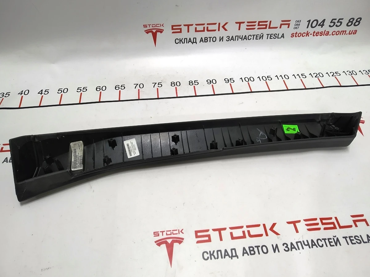 30 lining inside top. rear left door cards (GRAIN MAMMOTH PUR, structured leather) Tesla model S, model S REST 1009434-01-E