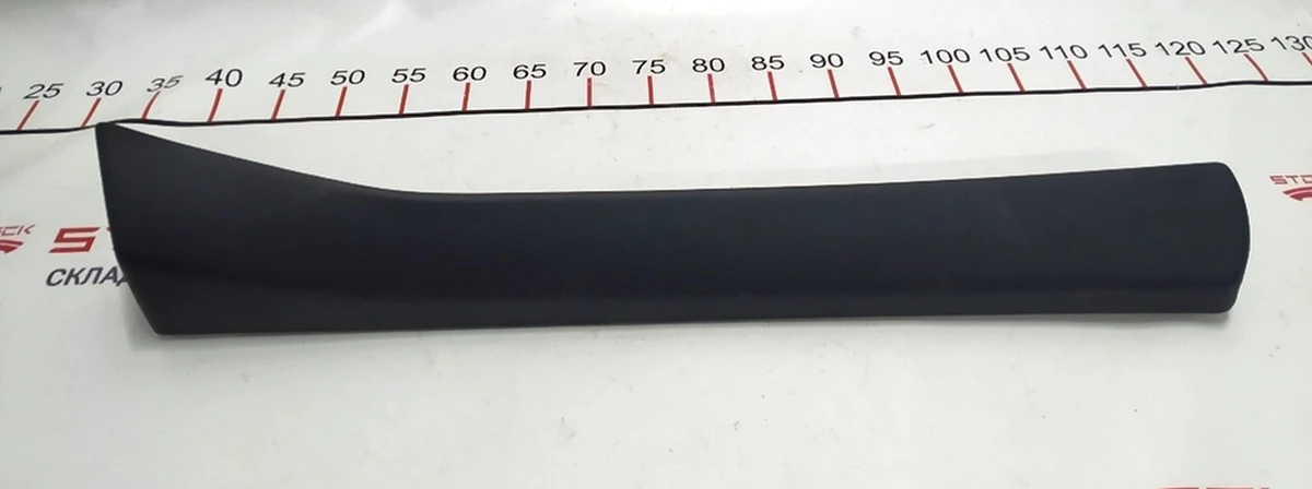 30 Накладка внут. верх. карти дверей задньої лівої (PUR 12A BLACK, гладка шкіра) Tesla model S, model S REST 1009434-02-E