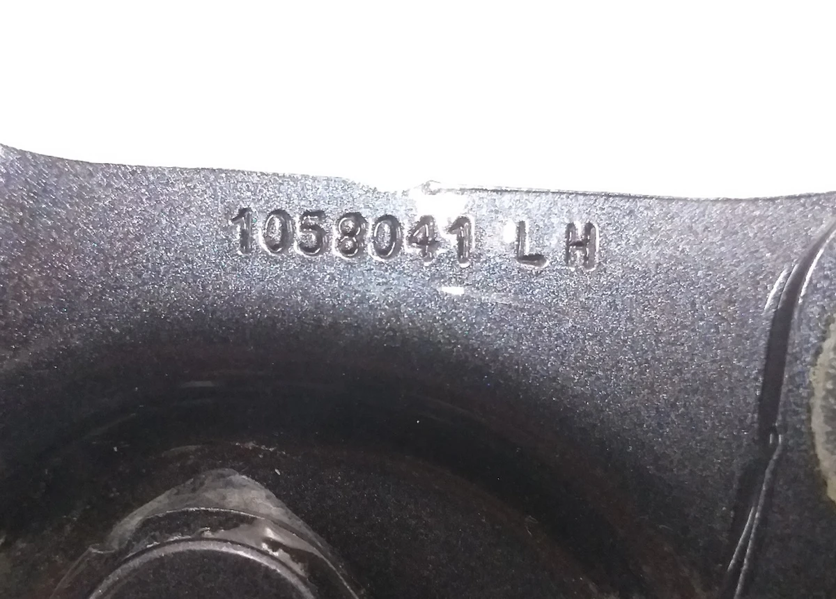 1 HOOD HINGE EU LEFT HAND PMNG Tesla model X, model X Mar 2021 1009620-00-L