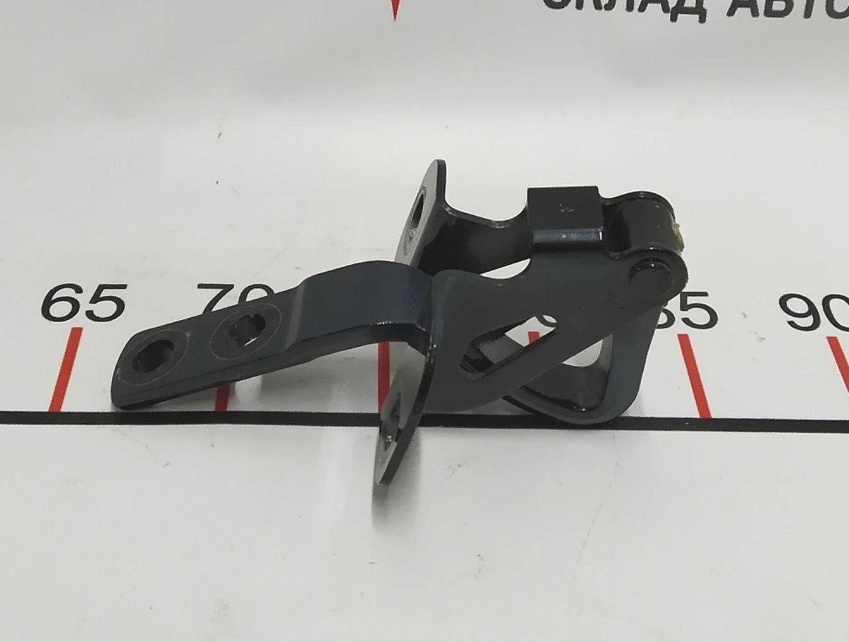2 HINGE AND REINFORCEMENT PLATE ASSY RH Tesla model X 1138283-00-A