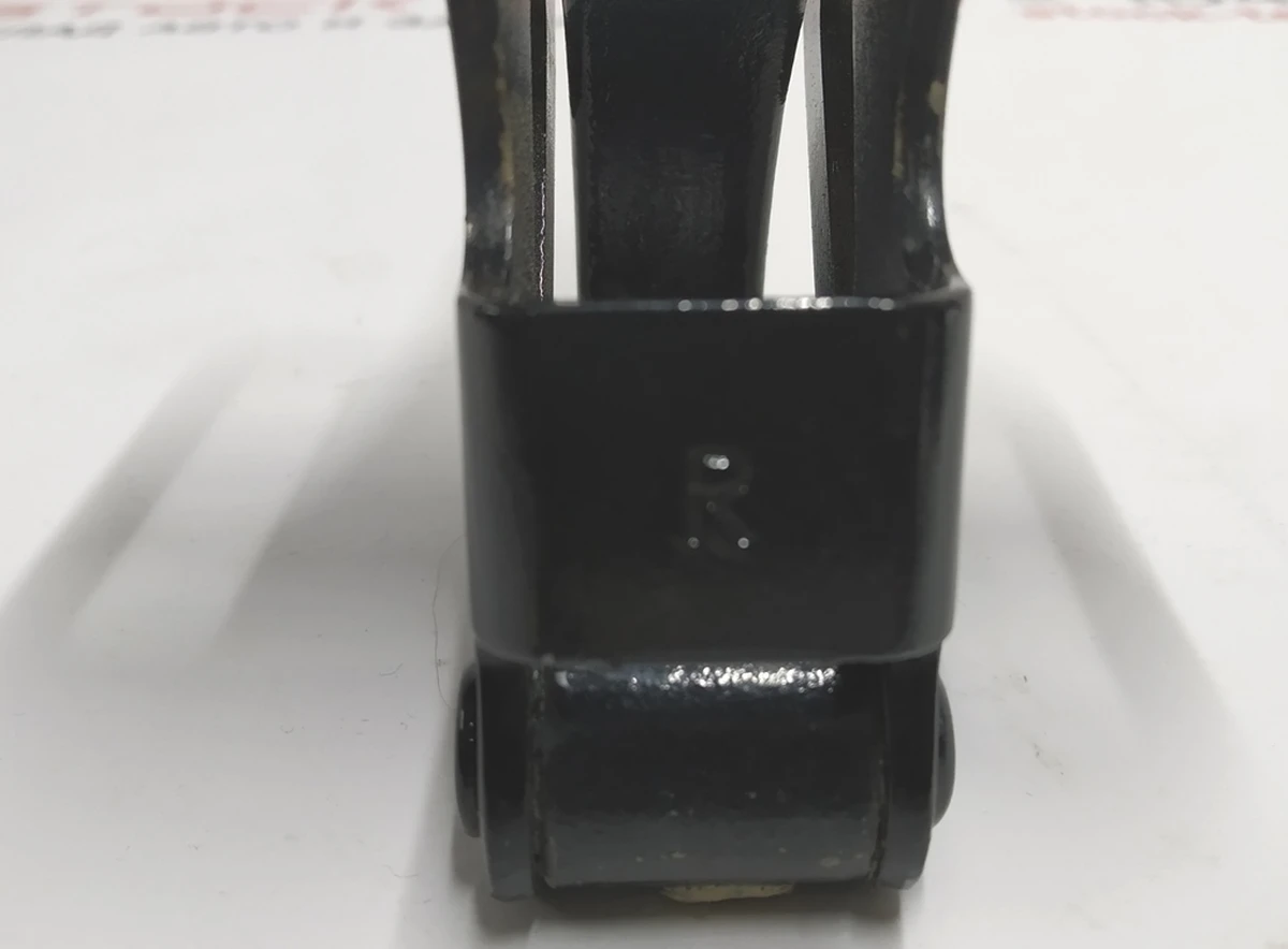2 HINGE AND REINFORCEMENT PLATE ASSY RH Tesla model X 1138283-00-A