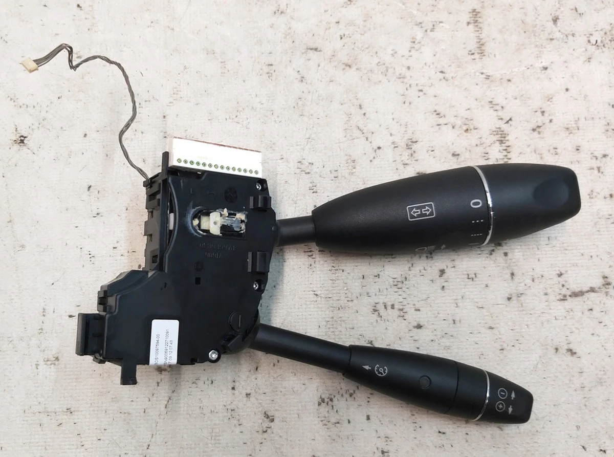 Переключатель поворота, мощности фар, автопилота, круиз-контроля, стеклоочистителей Tesla model S 1008471-00-A