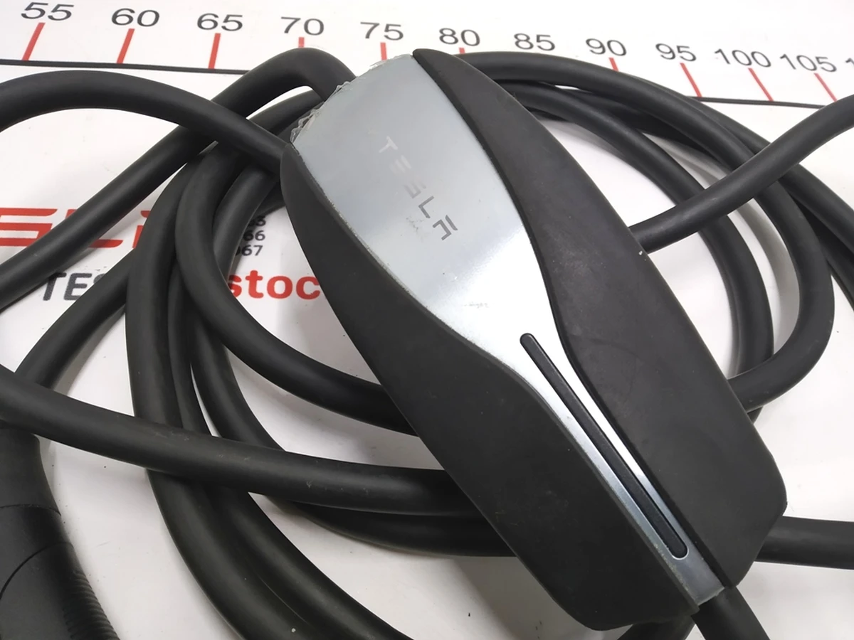 1 Універсальне мобільний зарядний пристрій 40A GEN1 Tesla model S, model S REST, model X, model 3, model Y 1058221