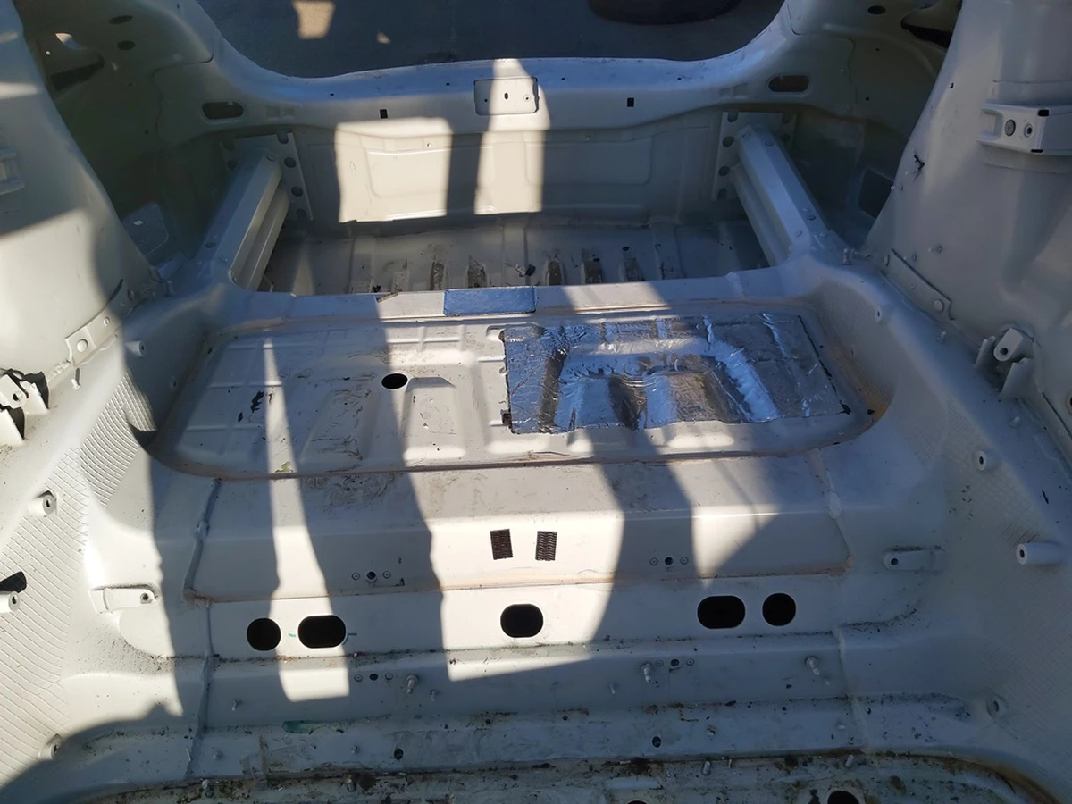 Кузов задняя часть RWD в полном сборе (металл) Tesla model S, model S REST  1021719-S0-A 1024368-S0-A 1024367-S0-A