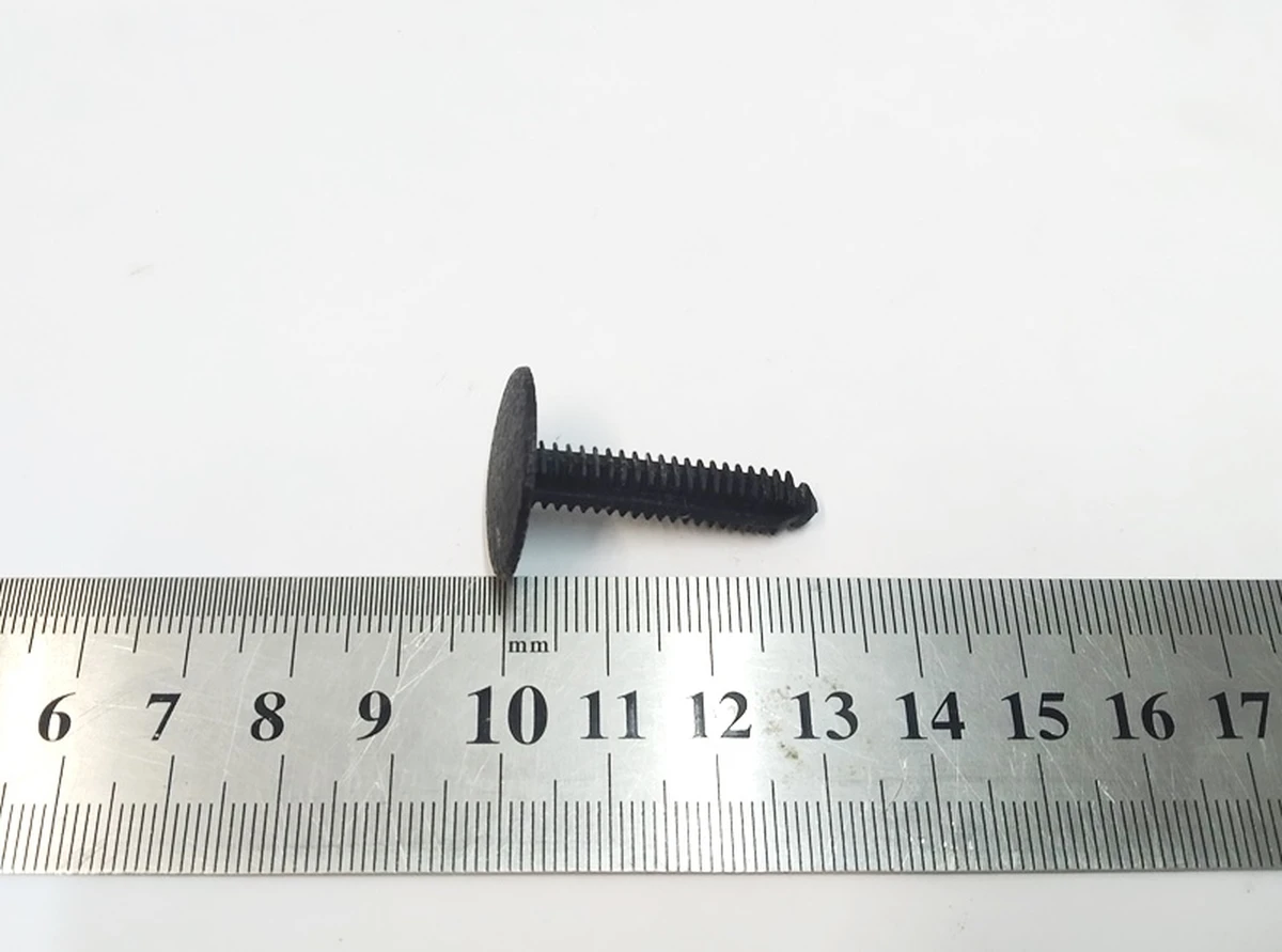 14 Кліпса-ялинка ( шляпка 20 мм, ф7мм) Tesla Model S, Model S REST, Model X 1010026-00-A