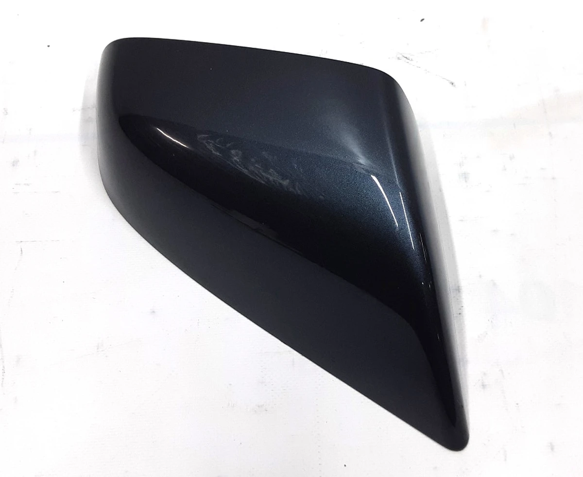 6 Накладка дзеркала зовнішнього правого верхня (шкаралупа) PMNG Tesla model S, model S REST 1010104-00-A