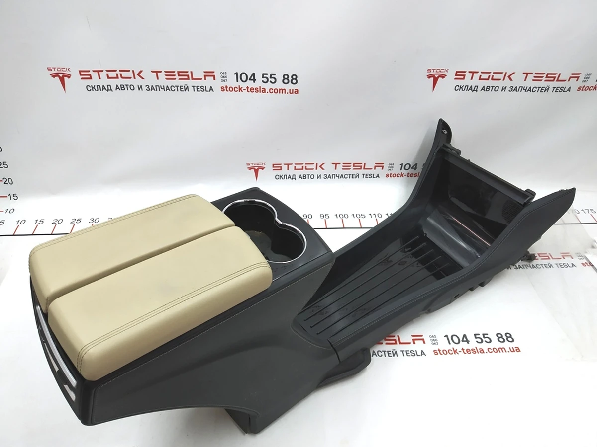1 Центральна консоль у зборі підлокітник TAN BASE підстаканик PIANO BLK CHROME Tesla Model S 1010249-00-A