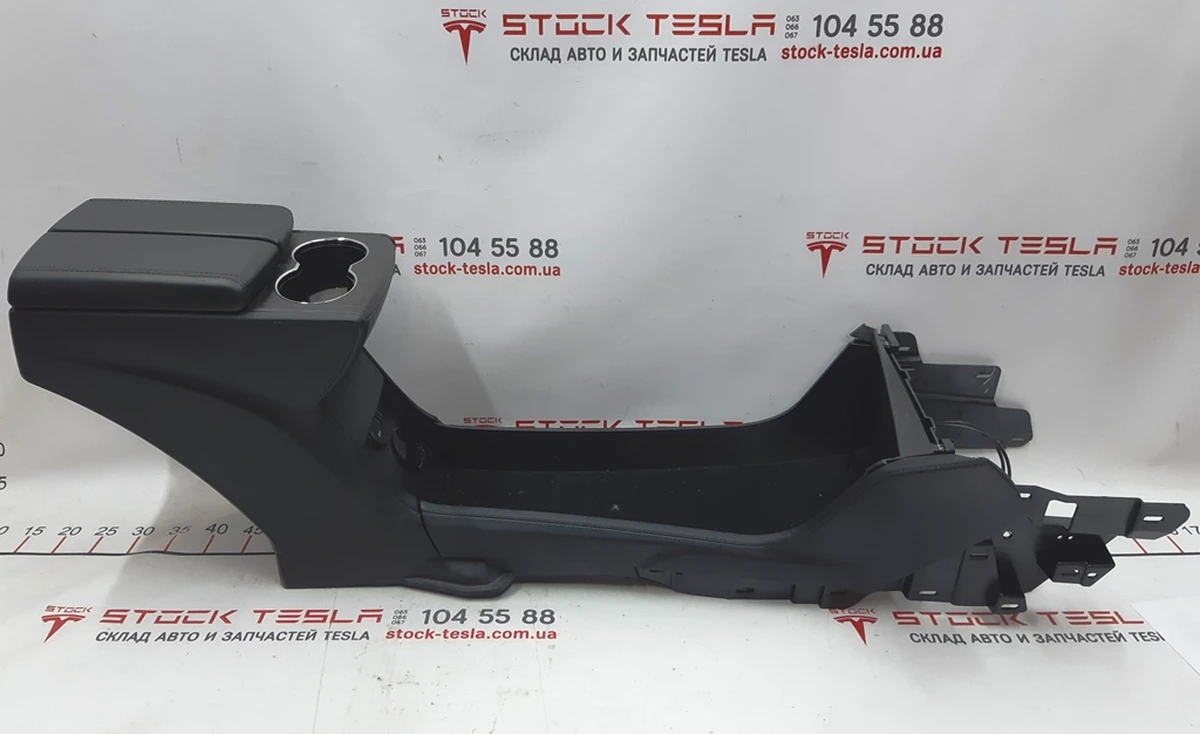 1 Центральная консоль в сборе (подлокотник BLK BASE подстаканик OOPV) PREMIUM Tesla model S 1010249-00-A