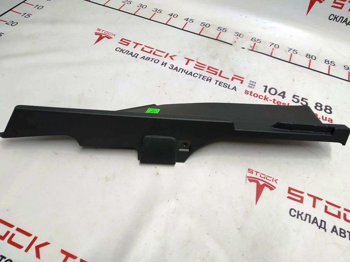 11 Облицювання багажника ліва (під полицю) Tesla model S, model S REST 1016334-00-E