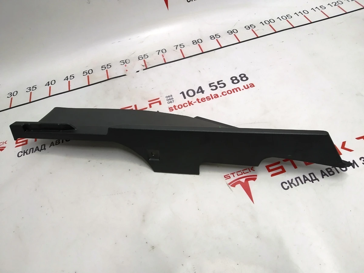 13 Облицовка багажника правая (под полку) Tesla model S, model S REST 1016337-00-D