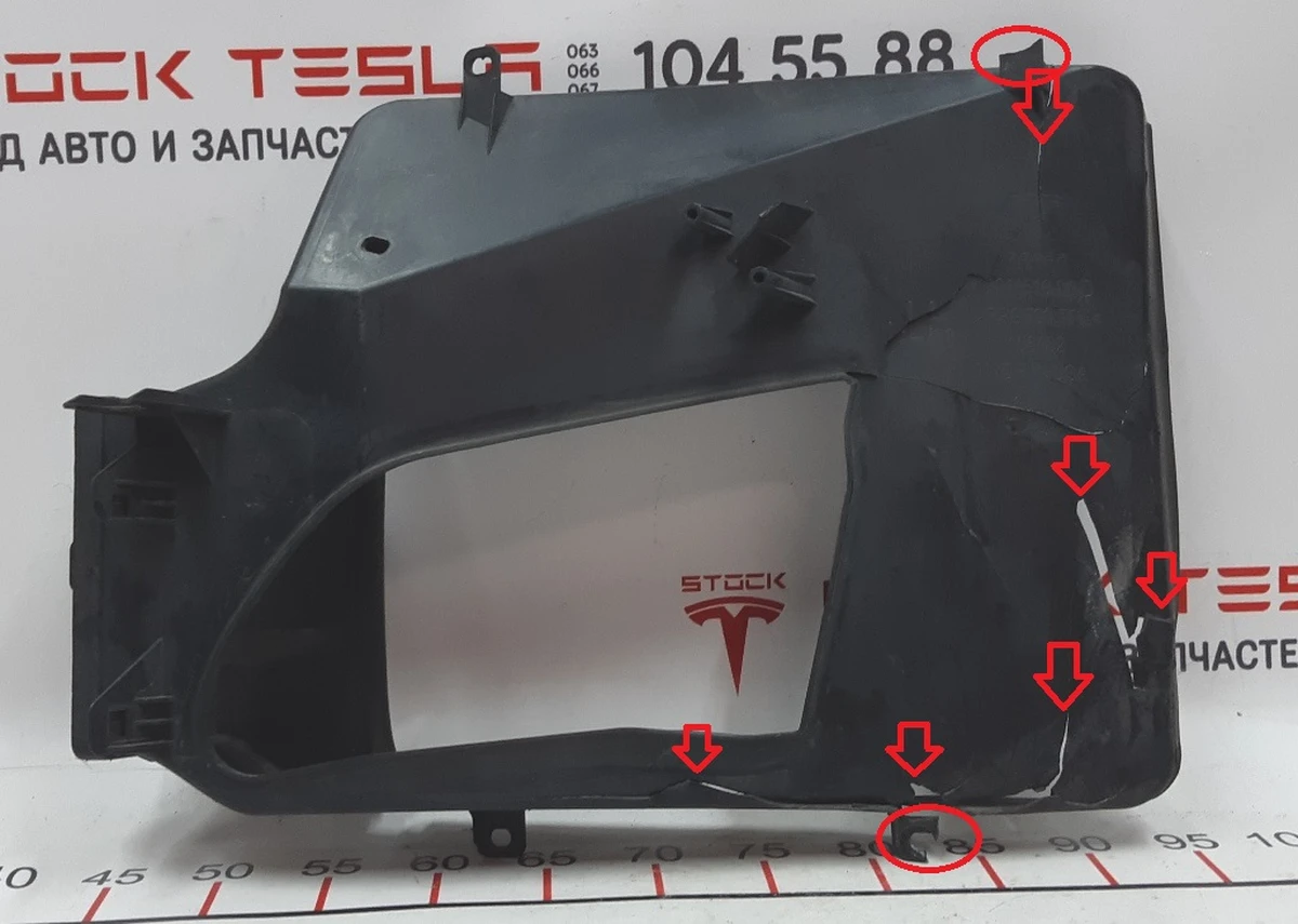 12 Диффузор левый радиатора кондиционера RWD AWD с повреждением Tesla model S 1038057-00-A