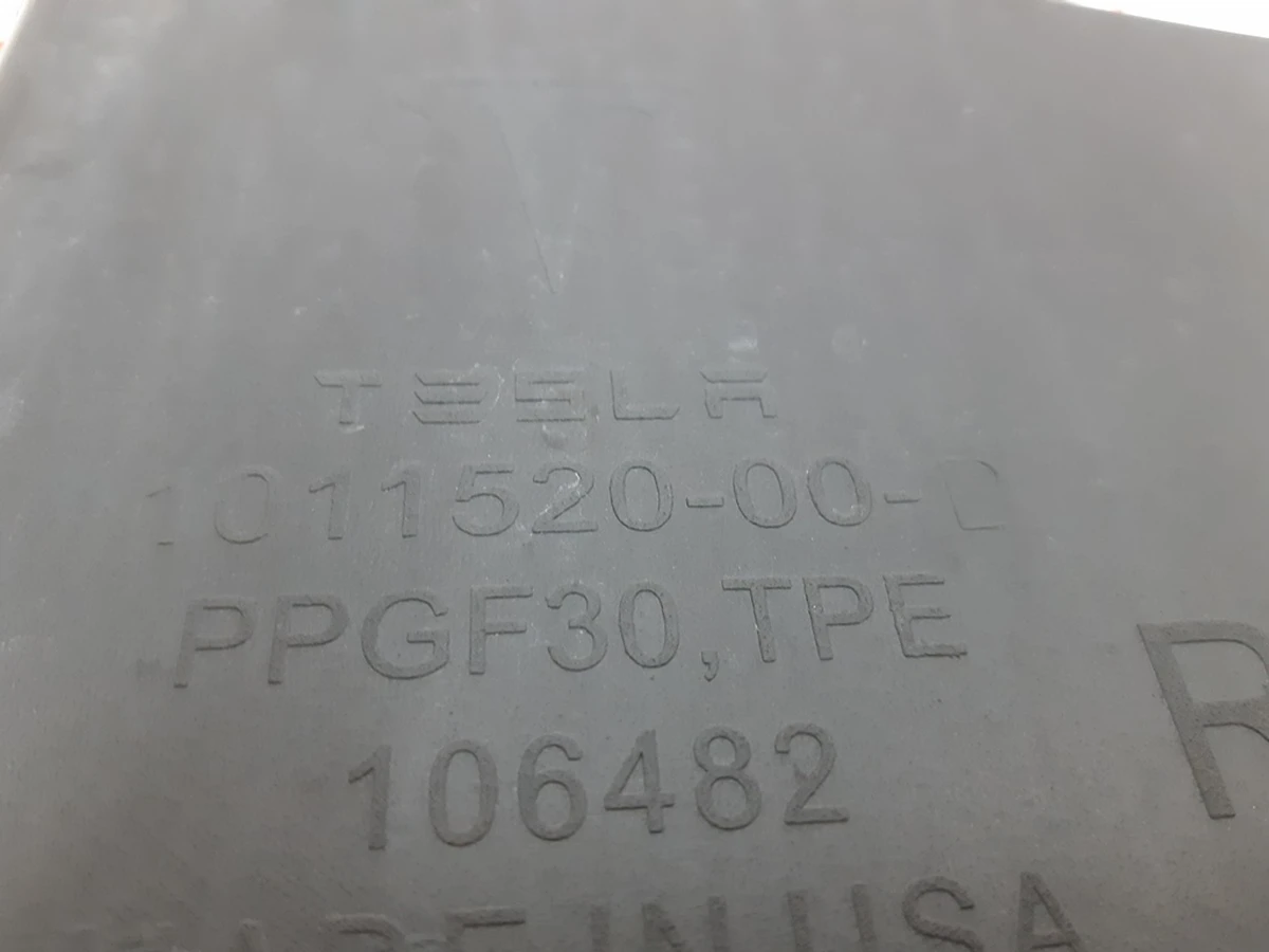 9 ASSY, DUCTING FR END RR RH RWD Tesla model S 1038059-00-A