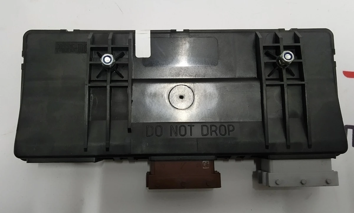 3 Блок пам'яті положення сидіння Tesla Model S, Model S REST 1011838-00-H