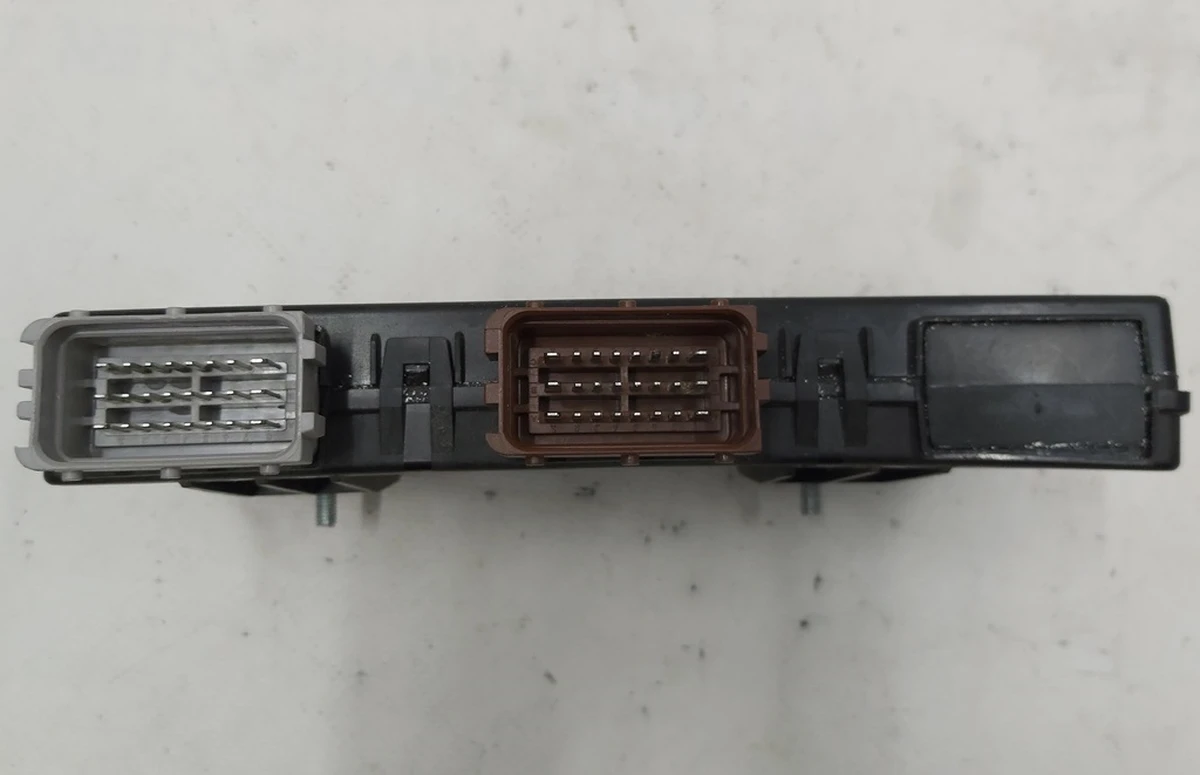 3 Блок пам'яті положення сидіння некондиція Tesla model S, model S REST 1011838-00-H