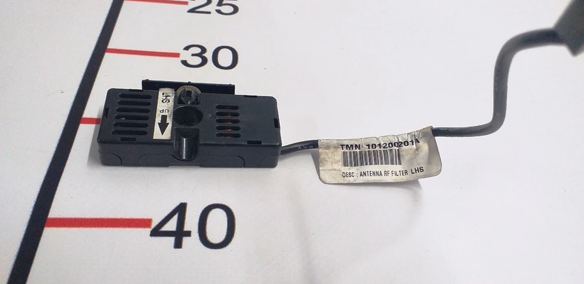 4 Антена радіо фільтр LHS 2D Tesla model S, model S REST, model X 1012002-01-B