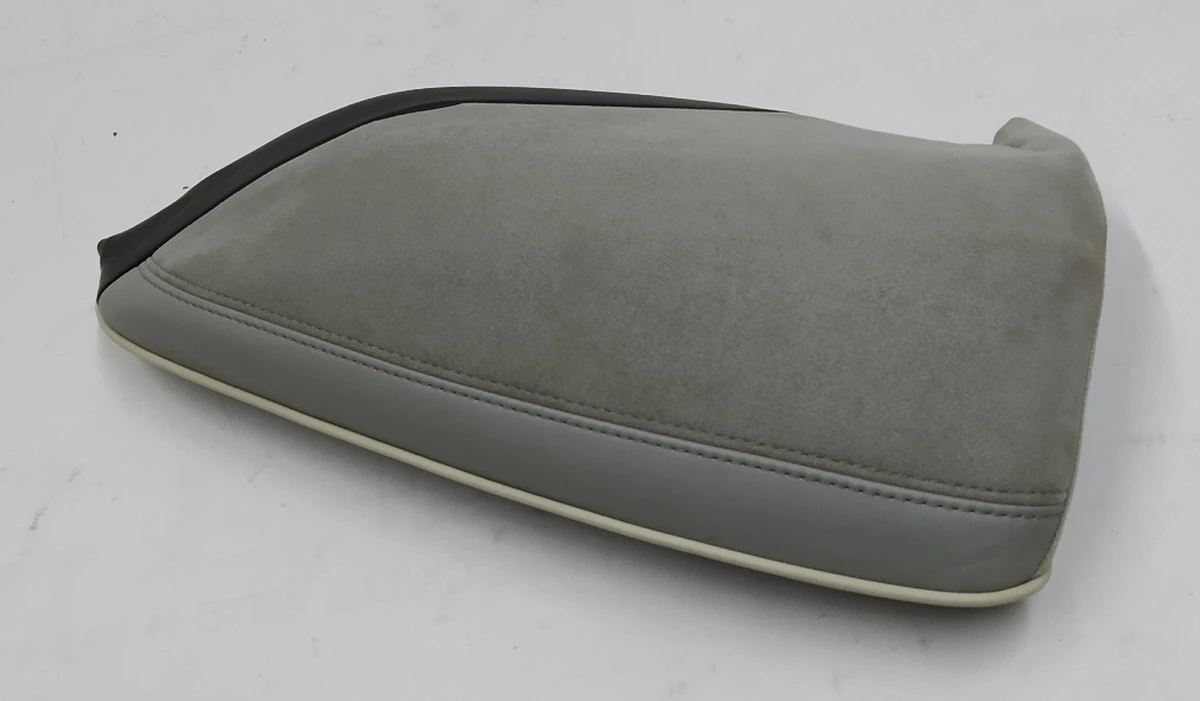 5 Подушка сиденья 2-го ряда правая PERF GRAY Tesla model S, model S REST 1012090-04-A