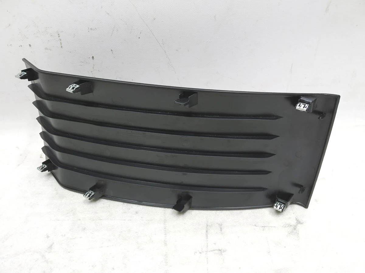 9 Панель центральної консолі задня Tesla model S, S REST 1012718-00-F