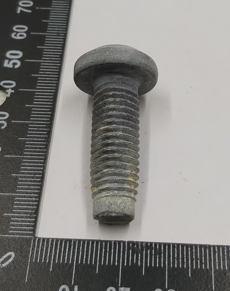 8 Болт ременя безпеки 2-го ряду сидінь 4.4 SHOULDER, PAN HEAD M12 x 1.75 x 37.75