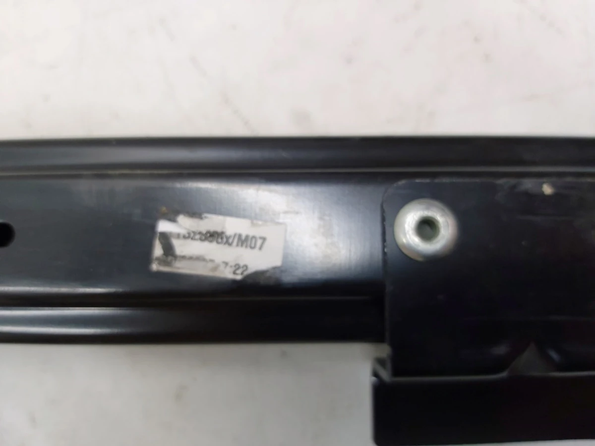 Салазки водительского сиденья в сборе без электропривода Tesla model S FSBL23644