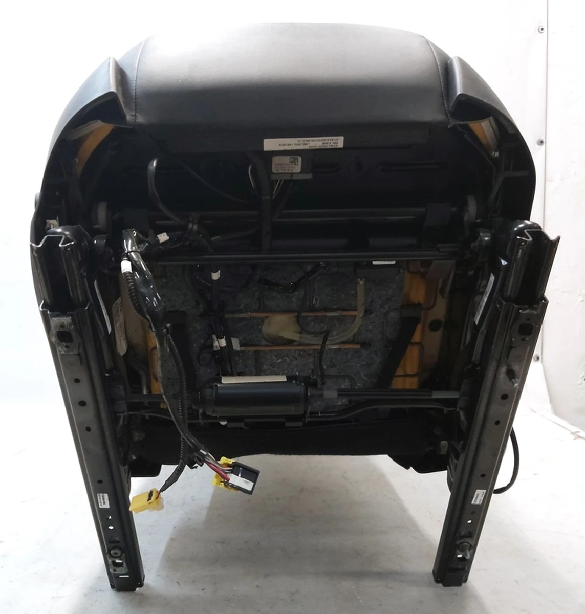 2 Сиденье пассажирское в сборе BASE BLK (GEN 1, широкий подголовник, без кармана) Tesla model S, model S REST 1013089-01-C