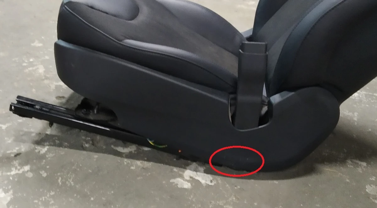 4 Сиденье пасс в сборе (без под безопас и датчика присут) BASE BLACK (GEN 1, широк подг, без кармана)(с повреж) Tesla model S, model S REST 1013089-01-C