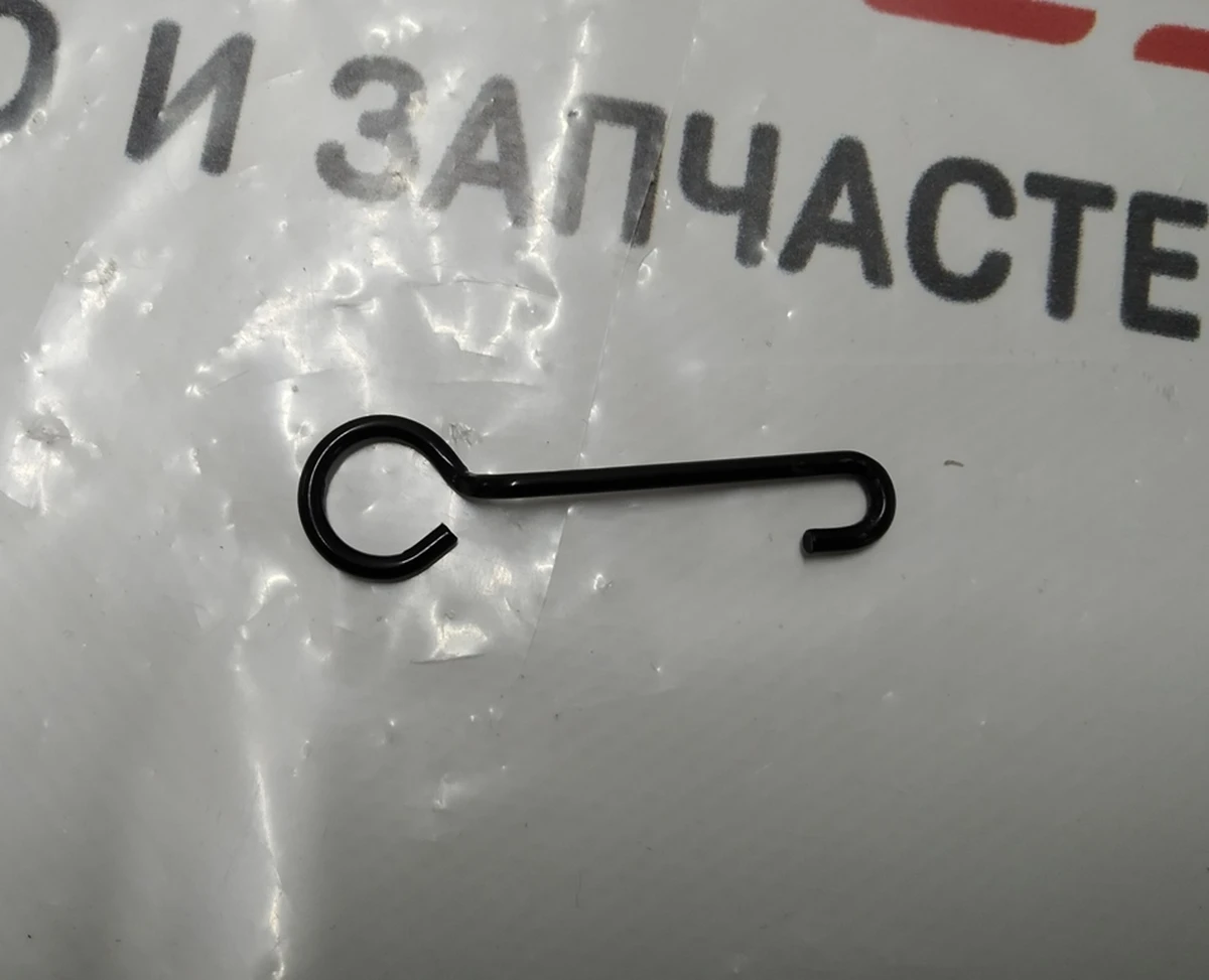 1 Fixator of a clamp of limit switches of cables fur. reg. lumbar support. water / pass. Tesla model S 1013112-03-B
