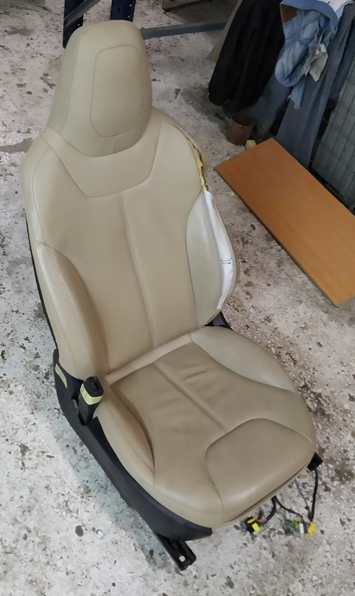 3 Сиденье вод в сборе (без привода, блока пам полож и датчка прис) PREM TAN (GEN 1, шир подг, с карм) (с повр) Tesla model S, model S REST 1013115-03-B