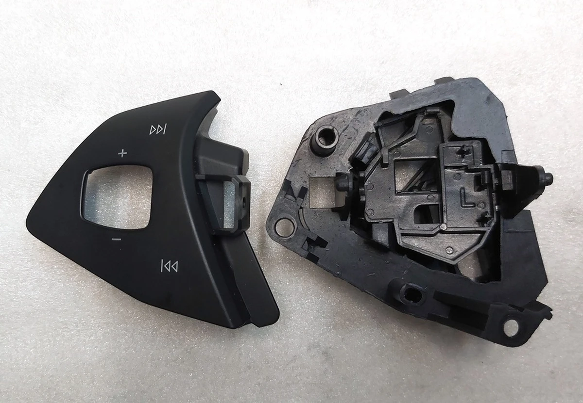 1 Корпус кнопки переключения (на руле) левой без регулятора Tesla model S, model S REST, model X 1013242-00