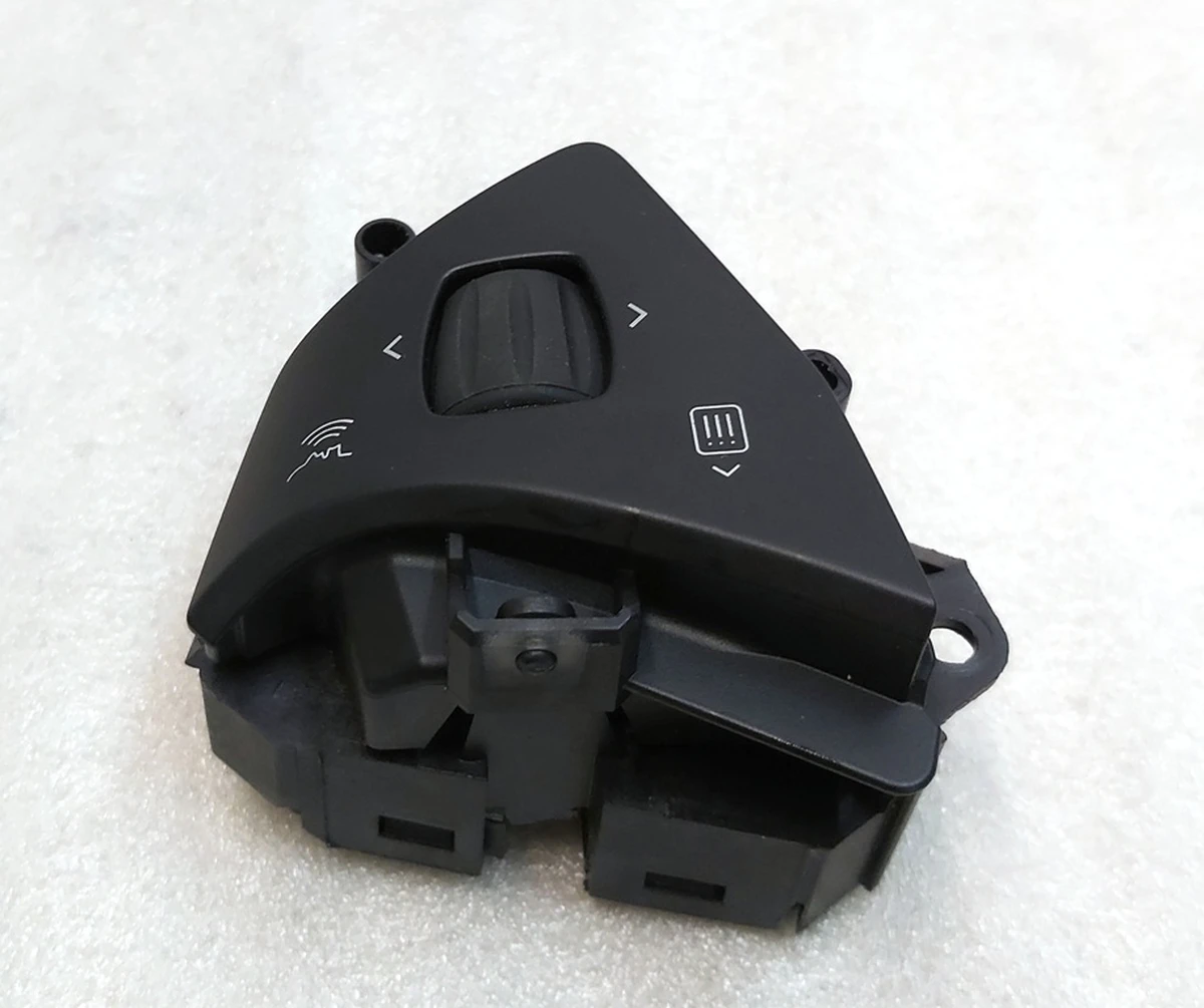 1 Кнопка перемикання (на кермі) права некондиція Tesla model REST, model X 1013242-00-H