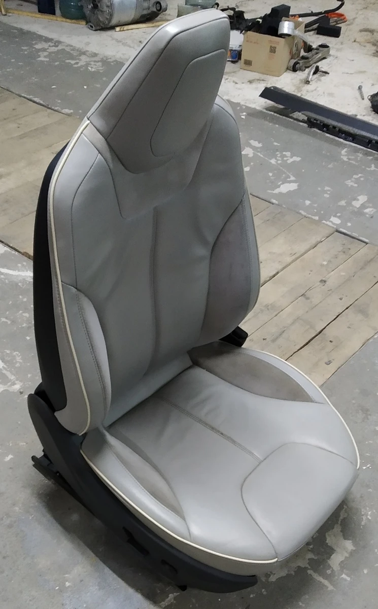 4 Сиденье пассажирское в сборе (без подушки безопасности и датчика присут.) PERF GRAY (GEN 1, узкий подголовник, без кармана) Tesla model S 1013399-04-A