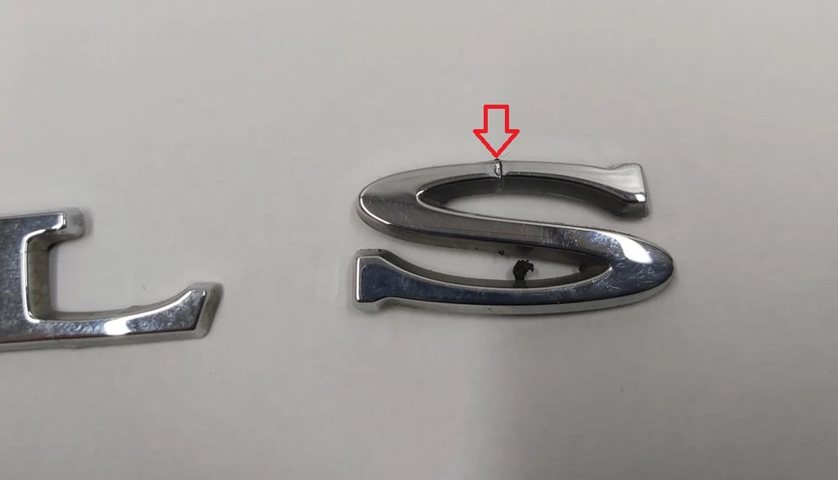 2 Эмблема "MODEL S" крышки багажника Tesla model S, model S REST 1013738-00-C