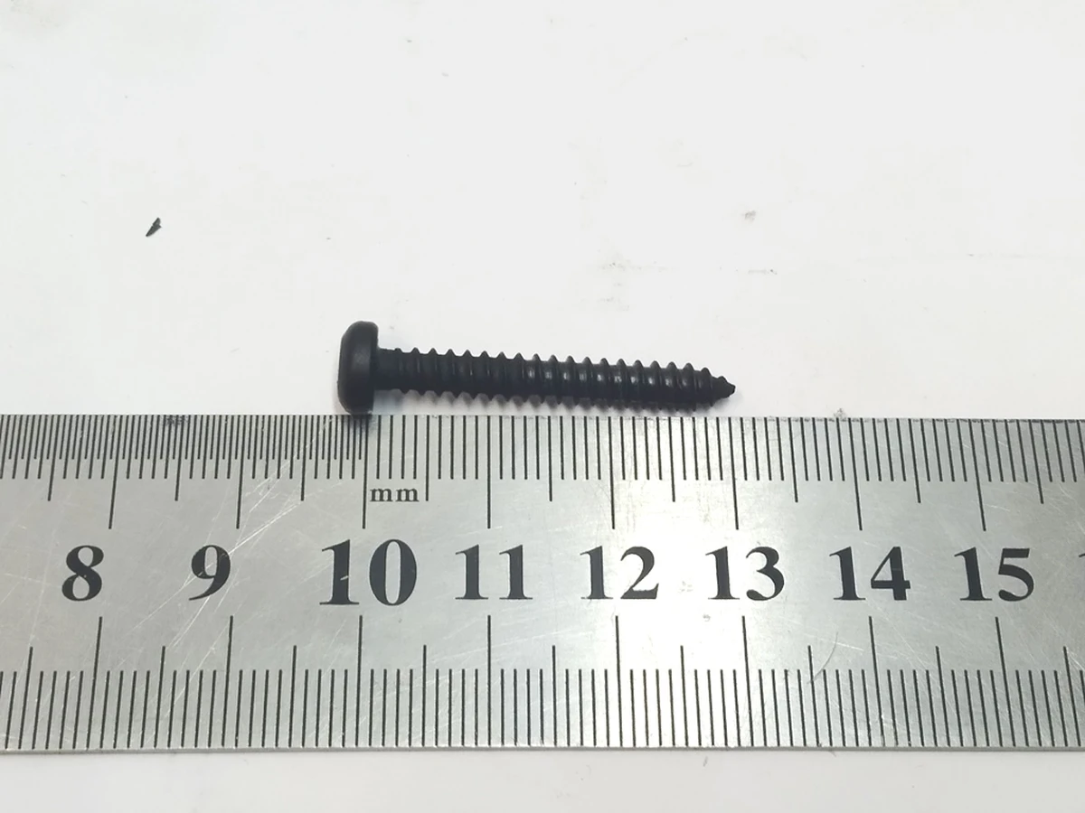 4 Болт TORX, SOCKET, M4.2x29 Tesla Model S, Model S REST 1013810-00-A