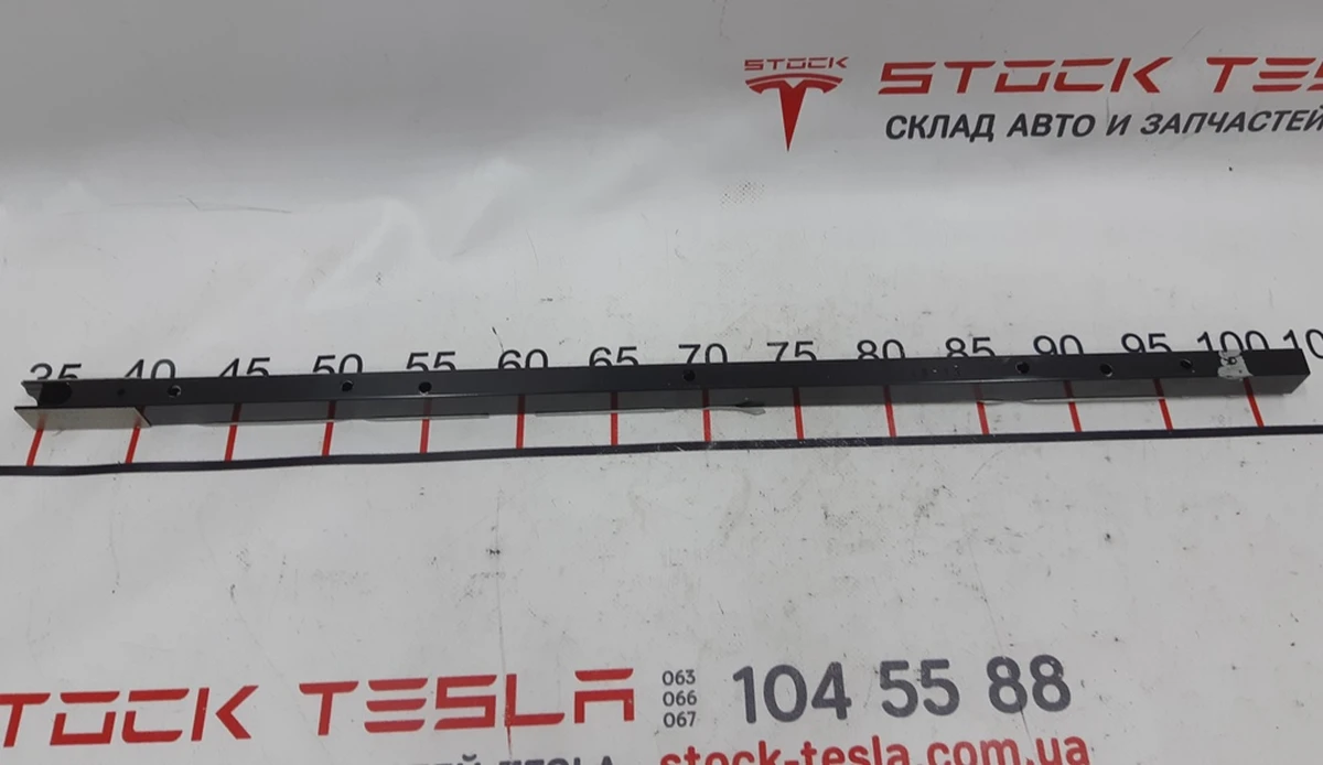 Планка притискна основної батареї IU-13 Tesla model X S REST 1014153-IU-13