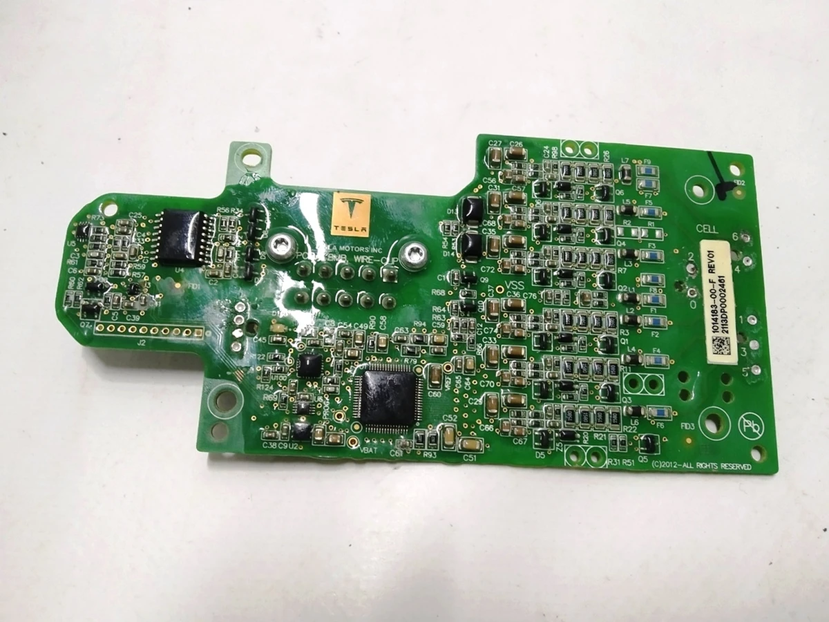 Плата (BMB) управління модулем S1 основної батареї REV01 Tesla model S 1014183-00-F