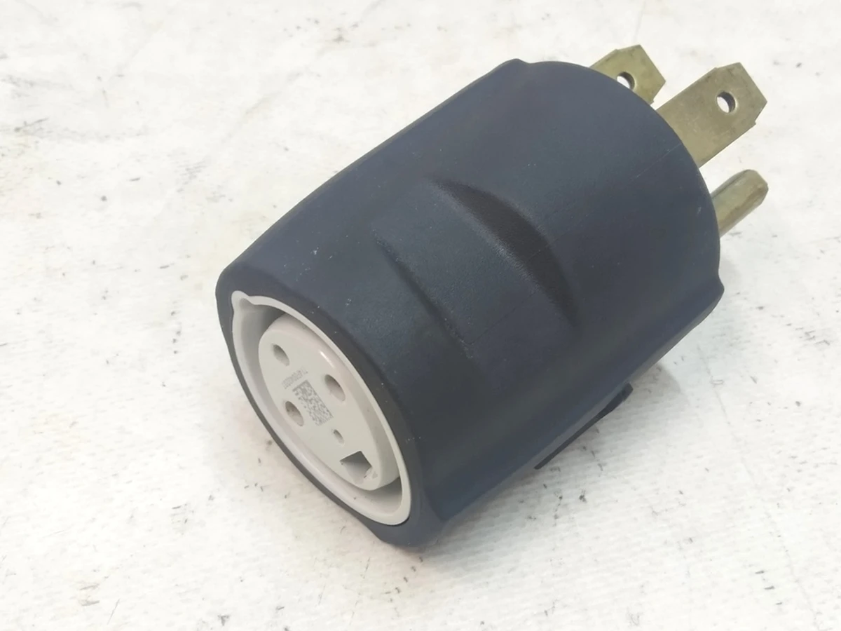 6 ASY,UA,250V1,050A,ADPTR,TMC001toUSN14-50 (oxidation) Tesla Model S, Model S REST, Model X 1014324-00-E