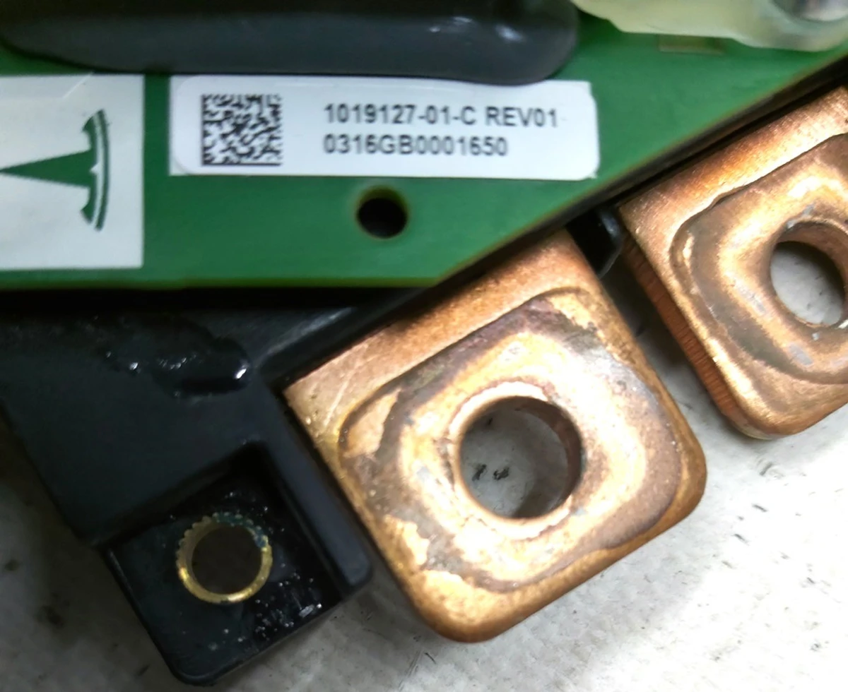 Шина високовольтна інвертора двигуна відновлена ​​Tesla model S, model S REST 6009072-00-A