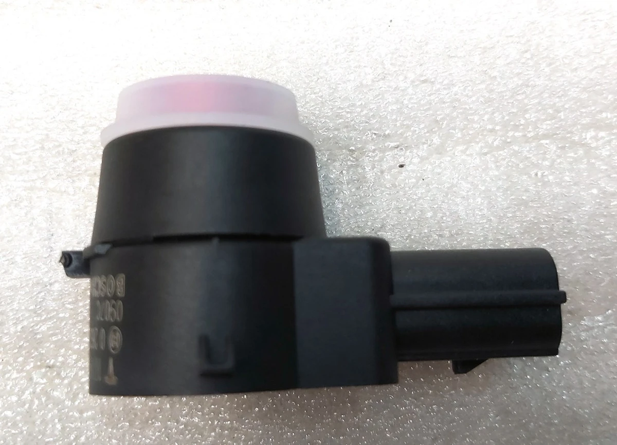 1 Датчик парктроніка (8 датчиків система PARK ASSIST) RED Tesla model S 1014388-00-A