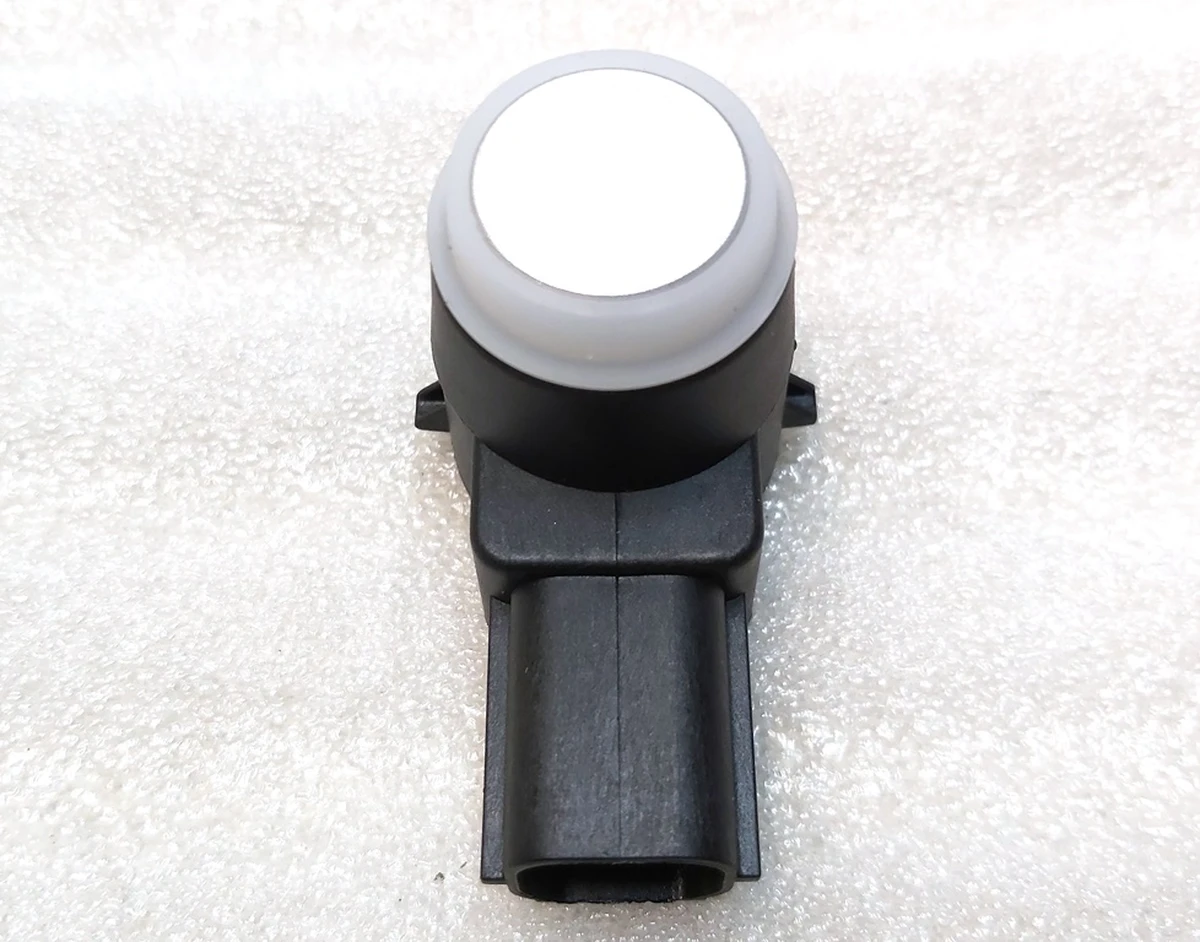 1 Датчик парктроніка (8 датчиків система PARK ASSIST) SILVER Tesla model S 1014388-00-A