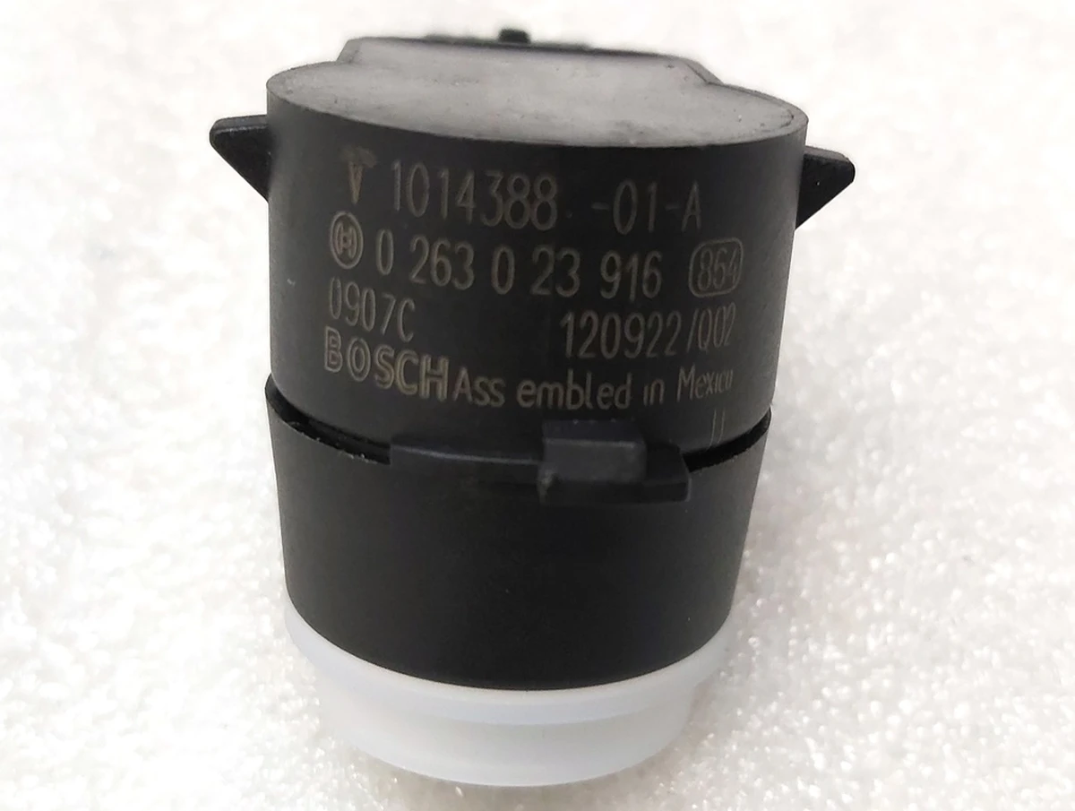 1 Датчик парктроніка (8 датчиків система PARK ASSIST) SILVER Tesla model S 1014388-00-A