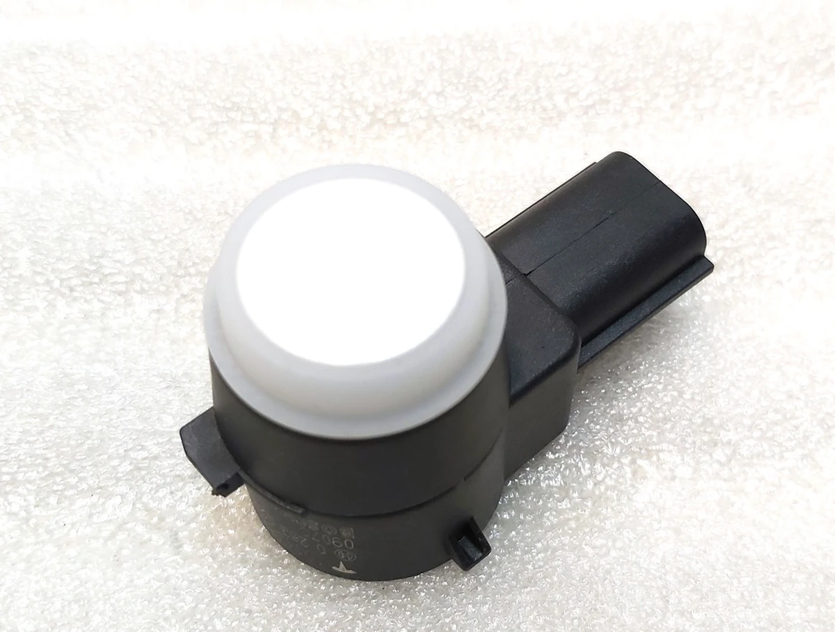 1 Датчик парктроніка (8 датчиків система PARK ASSIST) WHITE Tesla model S 1014388-00-A