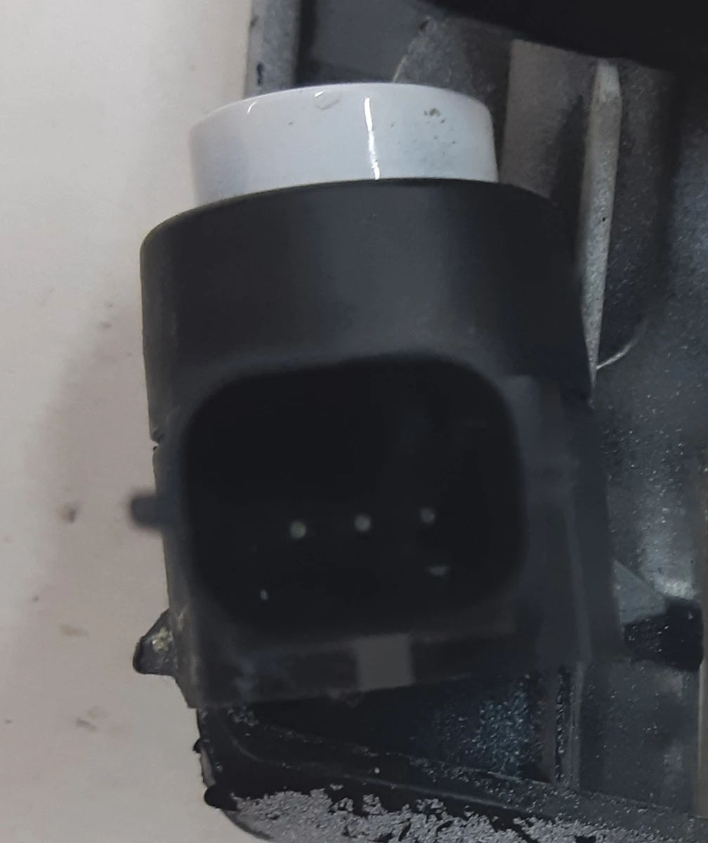 1 Датчик парктроника S1 S4 (8 датчиков система PARK ASSIST) Tesla model S 1014388-00-A